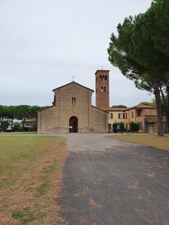 Osteria E Locanda Del Viaggiatore Russi Luaran gambar